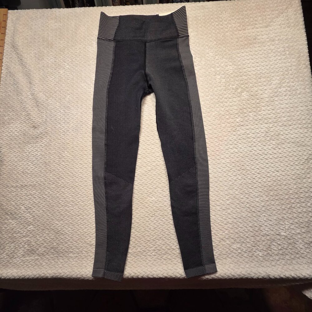 NWT Offline by Aerie Ribbed Leggings High Waisted Yoga Lounge Women’s SZ S